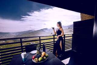 Курортные отели Shahdag Hotel & Spa Шахдаг Полулюкс с видом на горы-1